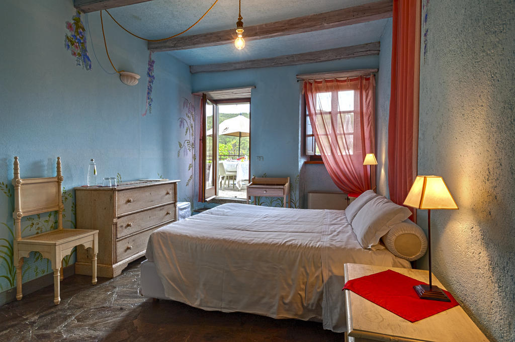 Borgo Casale Guest House Albareto  Стая снимка