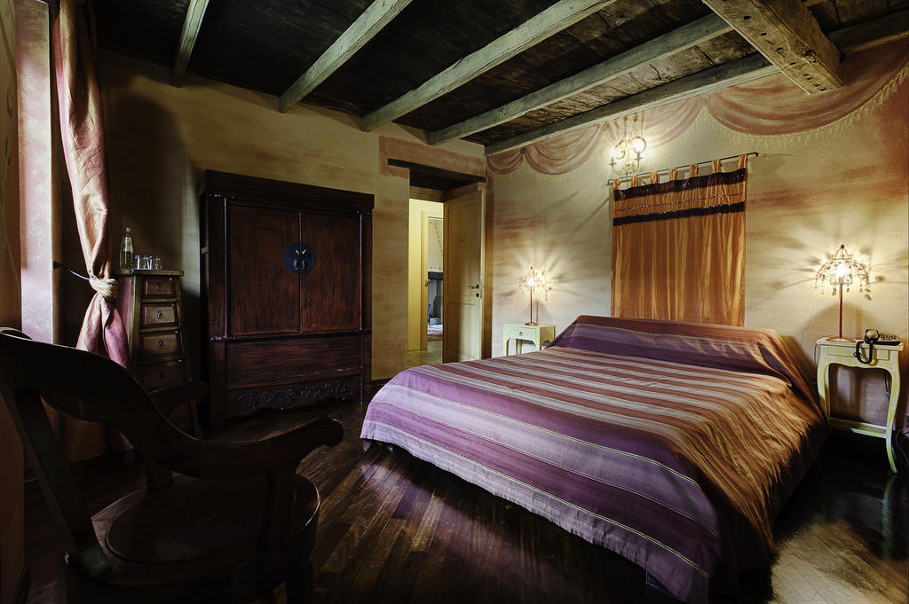 Borgo Casale Guest House Albareto  Стая снимка
