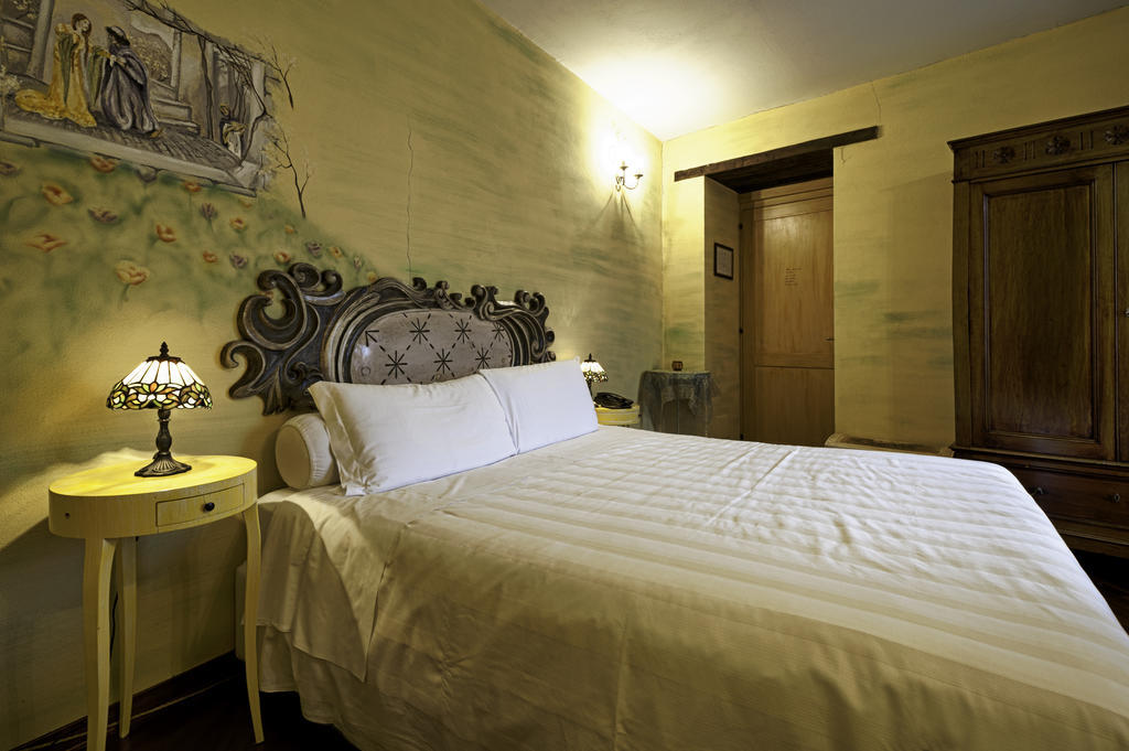 Borgo Casale Guest House Albareto  Стая снимка