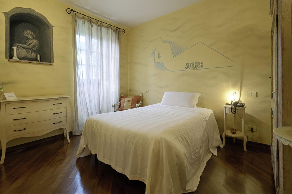 Borgo Casale Guest House Albareto  Стая снимка